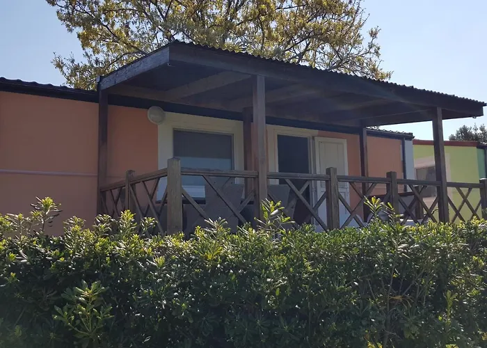 Naturist Mobile Homes Eden In Fkk Ulika פארק נופש 4*