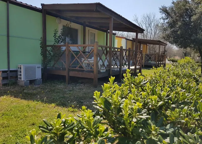 Naturist Mobile Homes Eden In Fkk Ulika 假日公园