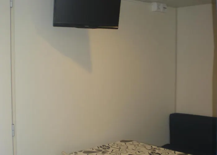 Naturist Mobile Homes Eden In Fkk Ulika פארק נופש