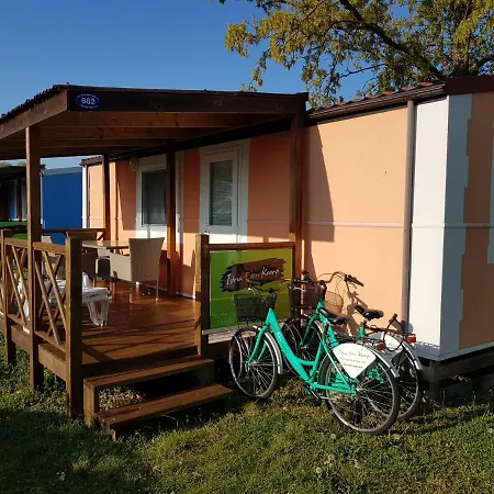 Naturist Mobile Homes Eden In Fkk Ulika Parque de vacaciones Poreč